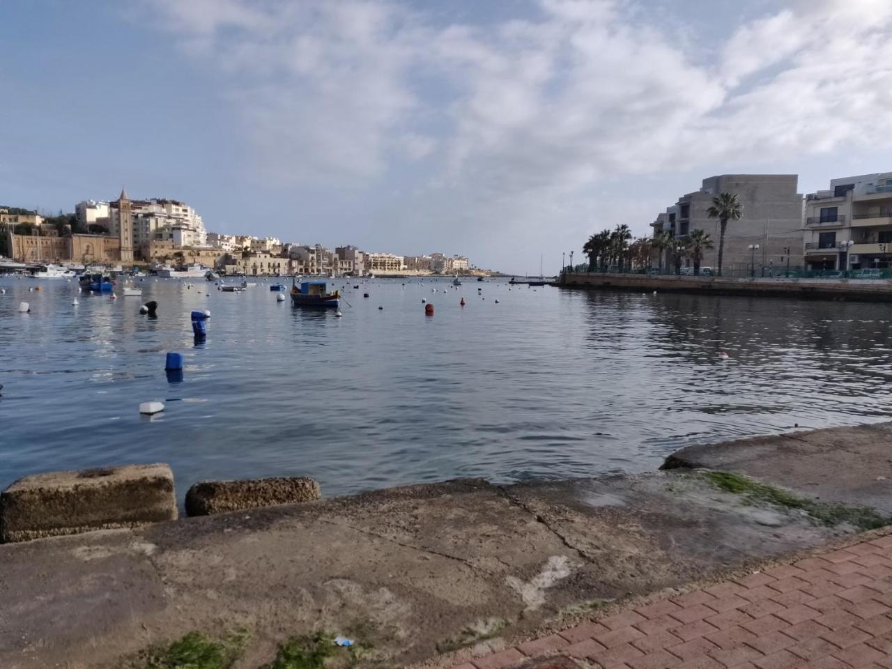 Appartamento Panoramic Penthouse In Marsascala Which Enjoys Sea And Country Views Marsaskala Esterno foto