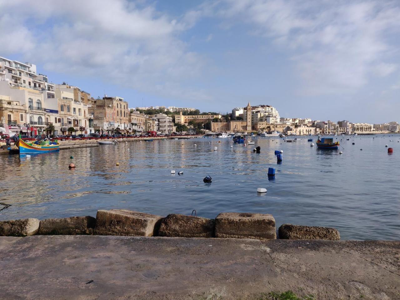 Appartamento Panoramic Penthouse In Marsascala Which Enjoys Sea And Country Views Marsaskala Esterno foto
