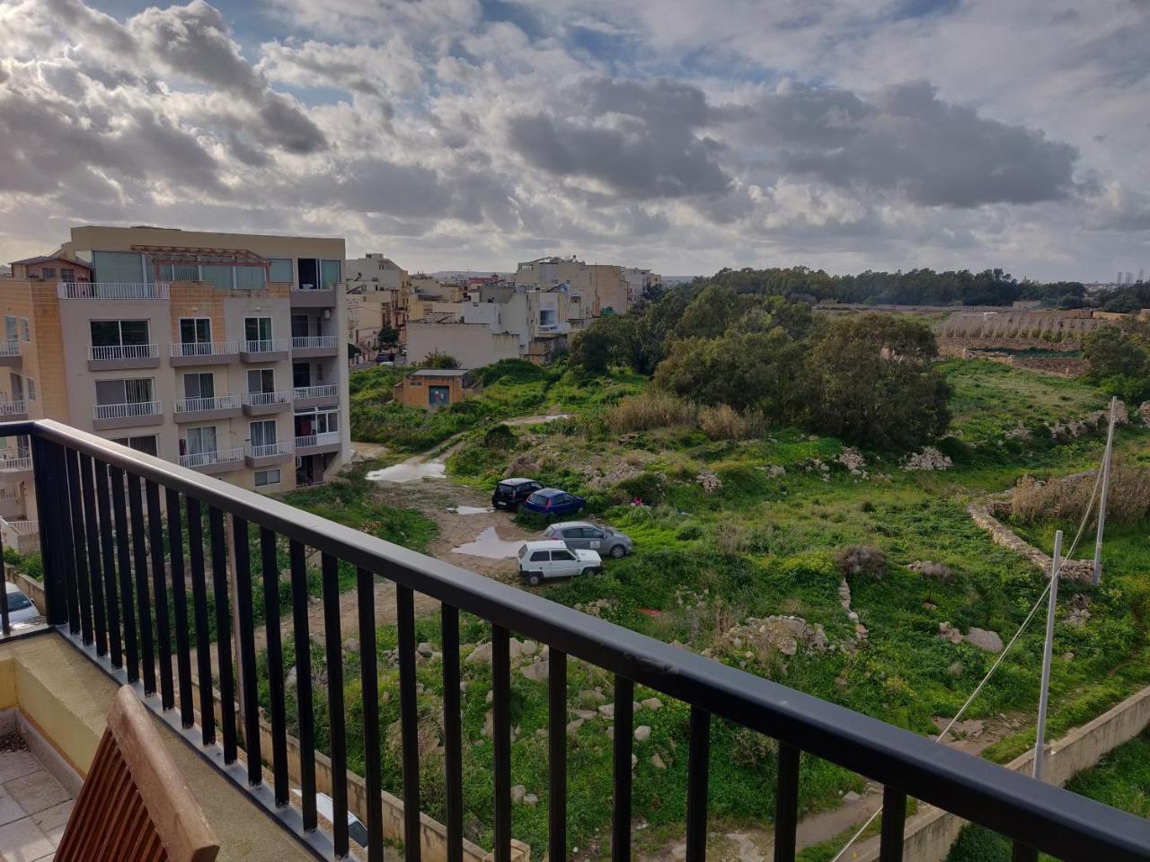 Appartamento Panoramic Penthouse In Marsascala Which Enjoys Sea And Country Views Marsaskala Esterno foto