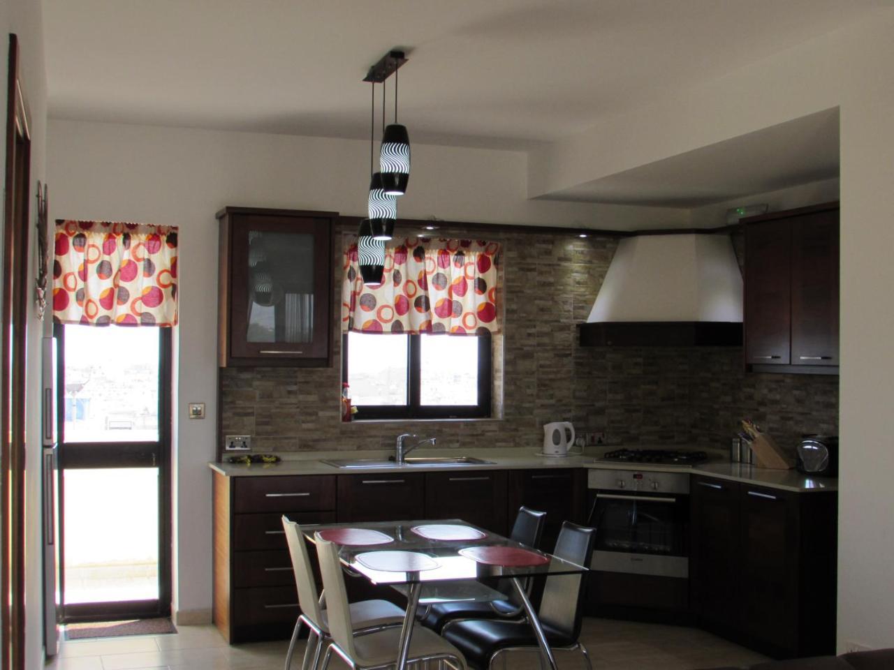 Appartamento Panoramic Penthouse In Marsascala Which Enjoys Sea And Country Views Marsaskala Esterno foto