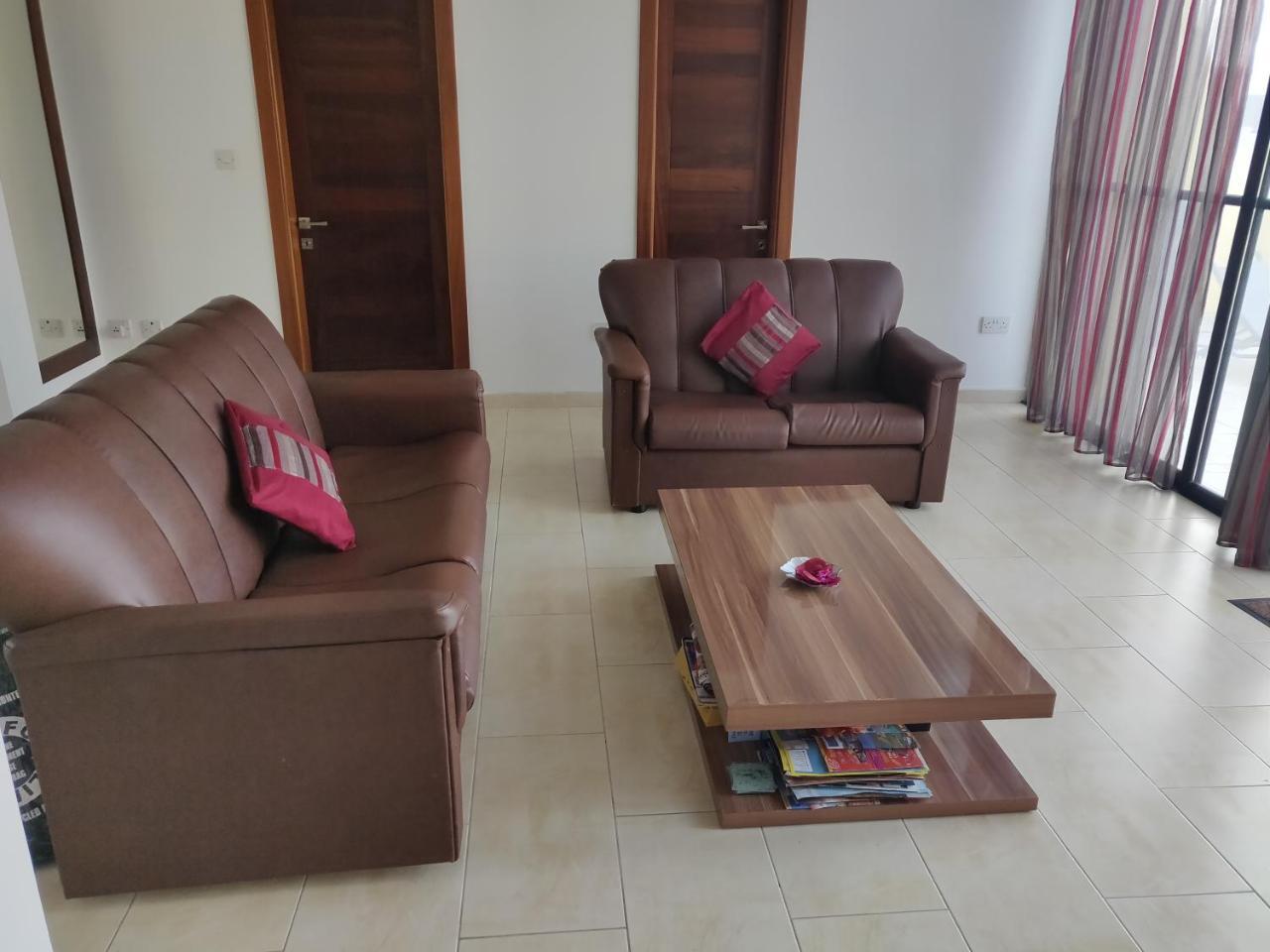 Appartamento Panoramic Penthouse In Marsascala Which Enjoys Sea And Country Views Marsaskala Esterno foto