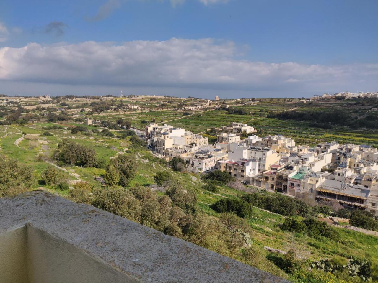 Appartamento Panoramic Penthouse In Marsascala Which Enjoys Sea And Country Views Marsaskala Esterno foto